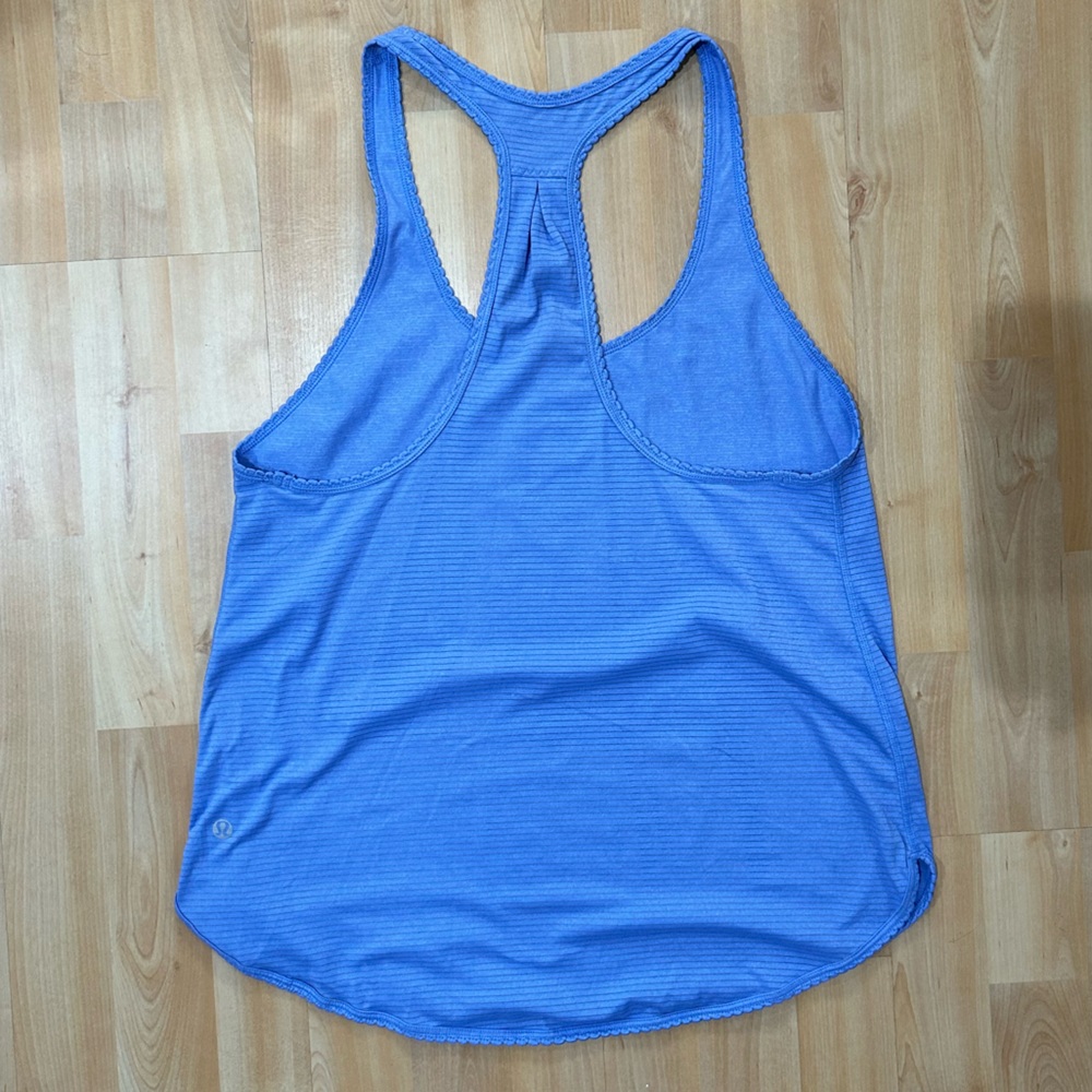 Lululemon 105 F Singlet Tank Top made for yoga | Blue with gray lines | Size 8/M